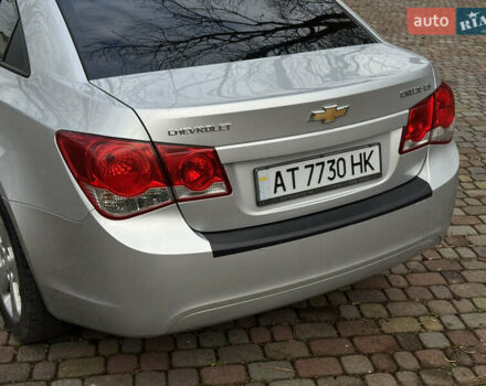 Серый Шевроле Круз, объемом двигателя 2 л и пробегом 154 тыс. км за 5950 $, фото 18 на Automoto.ua
