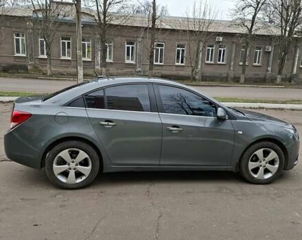 Серый Шевроле Круз, объемом двигателя 1.8 л и пробегом 143 тыс. км за 6000 $, фото 10 на Automoto.ua