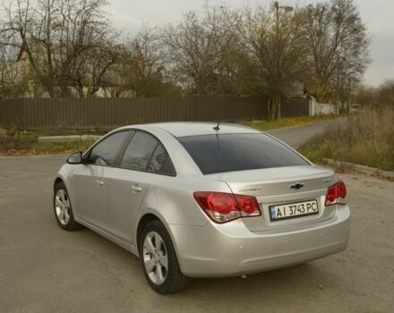 Серый Шевроле Круз, объемом двигателя 1.8 л и пробегом 291 тыс. км за 6600 $, фото 4 на Automoto.ua