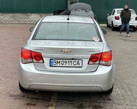Серый Шевроле Круз, объемом двигателя 1.8 л и пробегом 280 тыс. км за 4450 $, фото 4 на Automoto.ua