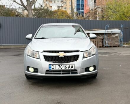 Серый Шевроле Круз, объемом двигателя 1.8 л и пробегом 185 тыс. км за 5700 $, фото 4 на Automoto.ua