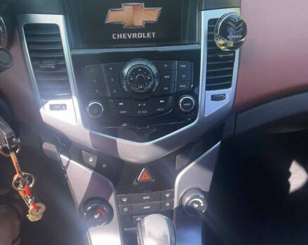 Серый Шевроле Круз, объемом двигателя 1.79 л и пробегом 180 тыс. км за 6500 $, фото 25 на Automoto.ua