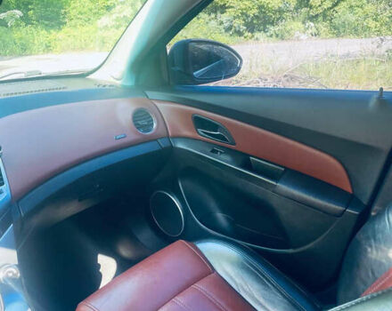 Серый Шевроле Круз, объемом двигателя 1.79 л и пробегом 180 тыс. км за 6500 $, фото 8 на Automoto.ua