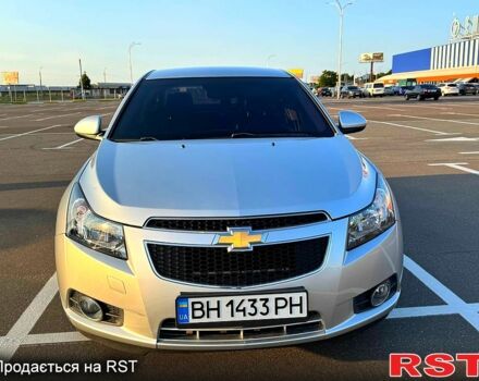 Серый Шевроле Круз, объемом двигателя 1.8 л и пробегом 136 тыс. км за 7100 $, фото 5 на Automoto.ua