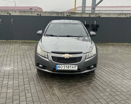 Серый Шевроле Круз, объемом двигателя 1.8 л и пробегом 258 тыс. км за 6000 $, фото 7 на Automoto.ua