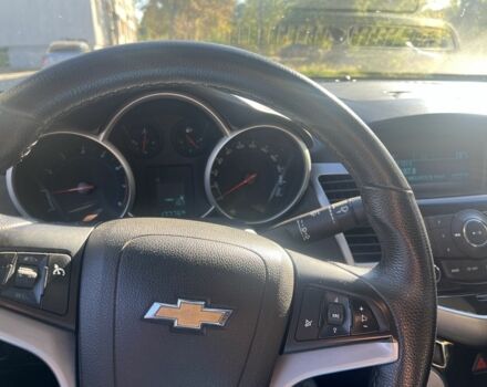 Серый Шевроле Круз, объемом двигателя 1.8 л и пробегом 177 тыс. км за 6000 $, фото 5 на Automoto.ua