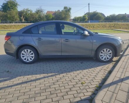 Серый Шевроле Круз, объемом двигателя 1.8 л и пробегом 236 тыс. км за 6200 $, фото 5 на Automoto.ua