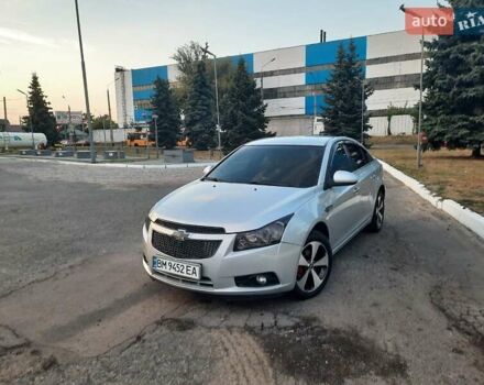 Серый Шевроле Круз, объемом двигателя 1.8 л и пробегом 196 тыс. км за 7750 $, фото 2 на Automoto.ua