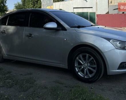 Серый Шевроле Круз, объемом двигателя 1.8 л и пробегом 90 тыс. км за 7500 $, фото 17 на Automoto.ua