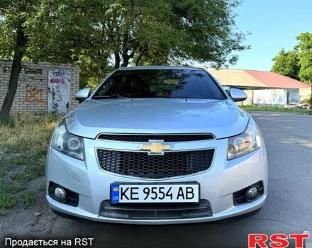 Серый Шевроле Круз, объемом двигателя 1.8 л и пробегом 190 тыс. км за 7500 $, фото 2 на Automoto.ua