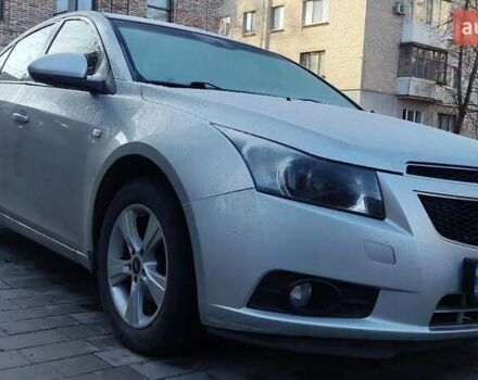 Серый Шевроле Круз, объемом двигателя 1.8 л и пробегом 220 тыс. км за 7200 $, фото 8 на Automoto.ua