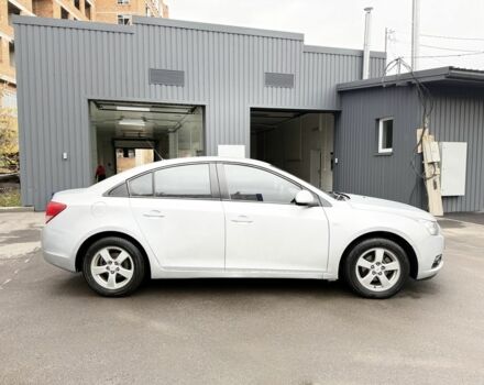 Серый Шевроле Круз, объемом двигателя 1.8 л и пробегом 185 тыс. км за 5700 $, фото 20 на Automoto.ua
