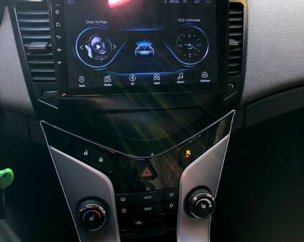 Серый Шевроле Круз, объемом двигателя 1.8 л и пробегом 236 тыс. км за 7500 $, фото 7 на Automoto.ua