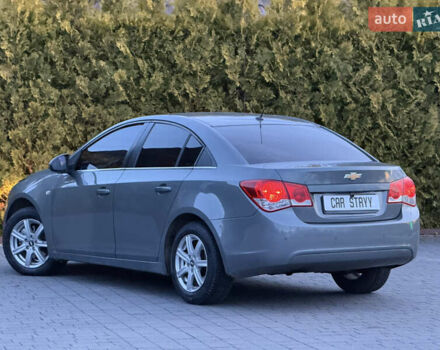 Сірий Шевроле Круз, об'ємом двигуна 2 л та пробігом 241 тис. км за 5999 $, фото 14 на Automoto.ua
