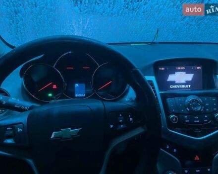 Серый Шевроле Круз, объемом двигателя 1.8 л и пробегом 340 тыс. км за 7500 $, фото 19 на Automoto.ua