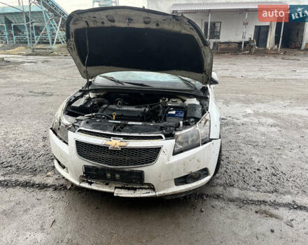 Серый Шевроле Круз, объемом двигателя 1.8 л и пробегом 205 тыс. км за 3300 $, фото 10 на Automoto.ua