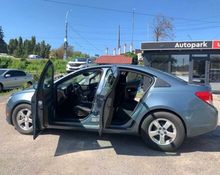 Серый Шевроле Круз, объемом двигателя 1.4 л и пробегом 205 тыс. км за 6580 $, фото 14 на Automoto.ua