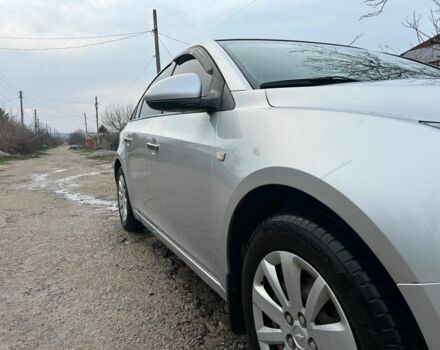 Серый Шевроле Круз, объемом двигателя 1.8 л и пробегом 197 тыс. км за 6500 $, фото 1 на Automoto.ua