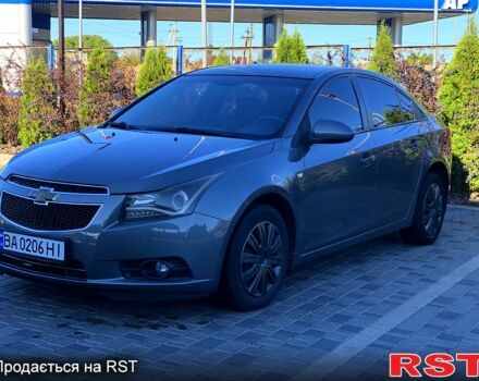 Серый Шевроле Круз, объемом двигателя 1.8 л и пробегом 236 тыс. км за 7500 $, фото 1 на Automoto.ua