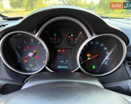 Серый Шевроле Круз, объемом двигателя 1.8 л и пробегом 90 тыс. км за 7500 $, фото 15 на Automoto.ua