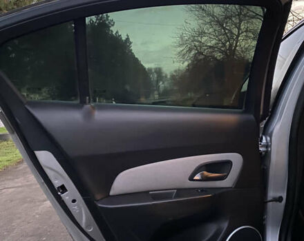 Серый Шевроле Круз, объемом двигателя 1.8 л и пробегом 292 тыс. км за 6000 $, фото 15 на Automoto.ua