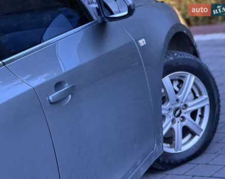 Сірий Шевроле Круз, об'ємом двигуна 2 л та пробігом 241 тис. км за 5999 $, фото 24 на Automoto.ua