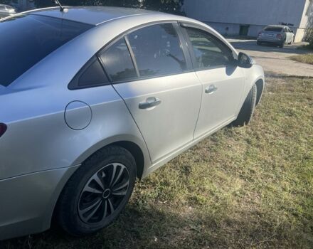 Серый Шевроле Круз, объемом двигателя 1.8 л и пробегом 177 тыс. км за 6000 $, фото 2 на Automoto.ua