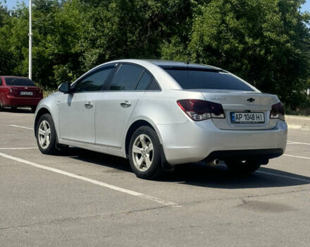 Серый Шевроле Круз, объемом двигателя 1.8 л и пробегом 167 тыс. км за 7699 $, фото 6 на Automoto.ua