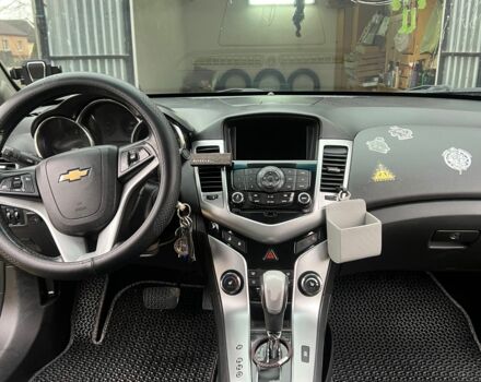 Серый Шевроле Круз, объемом двигателя 1.8 л и пробегом 258 тыс. км за 6000 $, фото 19 на Automoto.ua