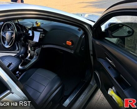 Серый Шевроле Круз, объемом двигателя 1.8 л и пробегом 190 тыс. км за 7500 $, фото 8 на Automoto.ua