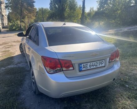 Серый Шевроле Круз, объемом двигателя 1.8 л и пробегом 177 тыс. км за 6000 $, фото 3 на Automoto.ua
