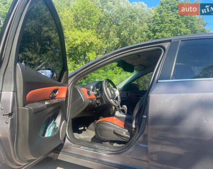 Серый Шевроле Круз, объемом двигателя 1.79 л и пробегом 180 тыс. км за 6500 $, фото 2 на Automoto.ua