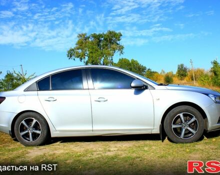 Серый Шевроле Круз, объемом двигателя 1.6 л и пробегом 109 тыс. км за 7000 $, фото 1 на Automoto.ua