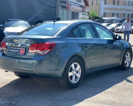 Серый Шевроле Круз, объемом двигателя 1.4 л и пробегом 205 тыс. км за 6580 $, фото 4 на Automoto.ua