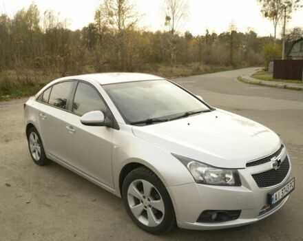 Серый Шевроле Круз, объемом двигателя 1.8 л и пробегом 291 тыс. км за 6600 $, фото 3 на Automoto.ua