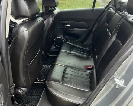 Серый Шевроле Круз, объемом двигателя 1.8 л и пробегом 258 тыс. км за 6000 $, фото 22 на Automoto.ua