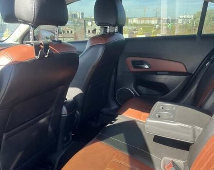 Серый Шевроле Круз, объемом двигателя 1.8 л и пробегом 340 тыс. км за 7500 $, фото 15 на Automoto.ua