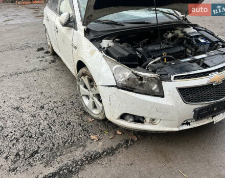 Серый Шевроле Круз, объемом двигателя 1.8 л и пробегом 205 тыс. км за 3300 $, фото 9 на Automoto.ua