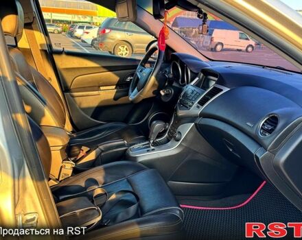 Серый Шевроле Круз, объемом двигателя 1.8 л и пробегом 136 тыс. км за 7100 $, фото 7 на Automoto.ua