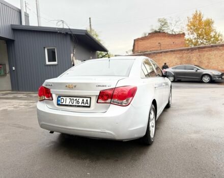 Серый Шевроле Круз, объемом двигателя 1.8 л и пробегом 185 тыс. км за 5700 $, фото 5 на Automoto.ua