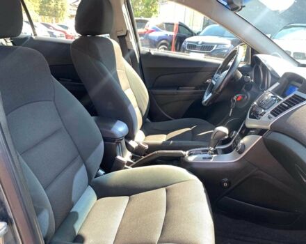 Серый Шевроле Круз, объемом двигателя 1.4 л и пробегом 205 тыс. км за 6580 $, фото 23 на Automoto.ua