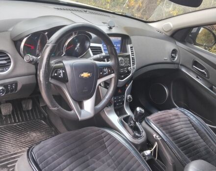 Серый Шевроле Круз, объемом двигателя 1.7 л и пробегом 252 тыс. км за 6500 $, фото 21 на Automoto.ua