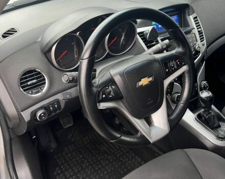 Сірий Шевроле Круз, об'ємом двигуна 1.8 л та пробігом 180 тис. км за 5500 $, фото 21 на Automoto.ua