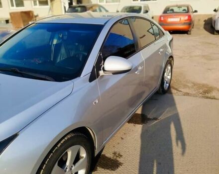 Серый Шевроле Круз, объемом двигателя 1.99 л и пробегом 230 тыс. км за 7600 $, фото 3 на Automoto.ua