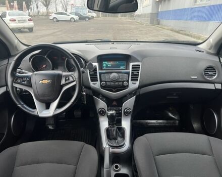 Сірий Шевроле Круз, об'ємом двигуна 1.8 л та пробігом 180 тис. км за 5500 $, фото 14 на Automoto.ua