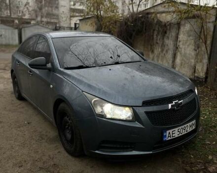 Серый Шевроле Круз, объемом двигателя 1.8 л и пробегом 223 тыс. км за 6000 $, фото 9 на Automoto.ua