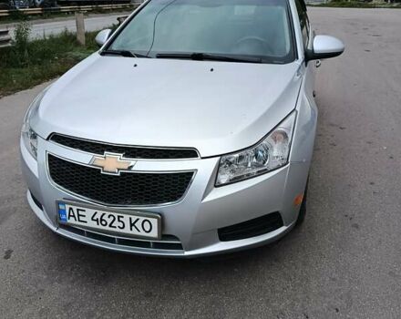 Серый Шевроле Круз, объемом двигателя 1.36 л и пробегом 280 тыс. км за 6400 $, фото 1 на Automoto.ua