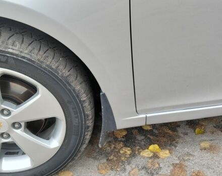 Серый Шевроле Круз, объемом двигателя 1.7 л и пробегом 252 тыс. км за 6500 $, фото 16 на Automoto.ua