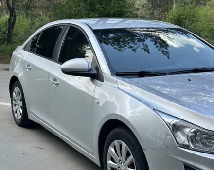 Сірий Шевроле Круз, об'ємом двигуна 1.6 л та пробігом 170 тис. км за 7399 $, фото 10 на Automoto.ua