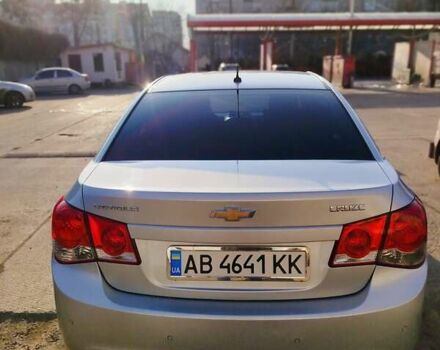 Серый Шевроле Круз, объемом двигателя 1.99 л и пробегом 230 тыс. км за 7600 $, фото 5 на Automoto.ua